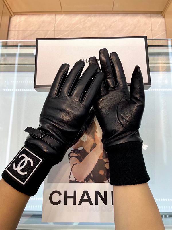Chanel gloves hm100